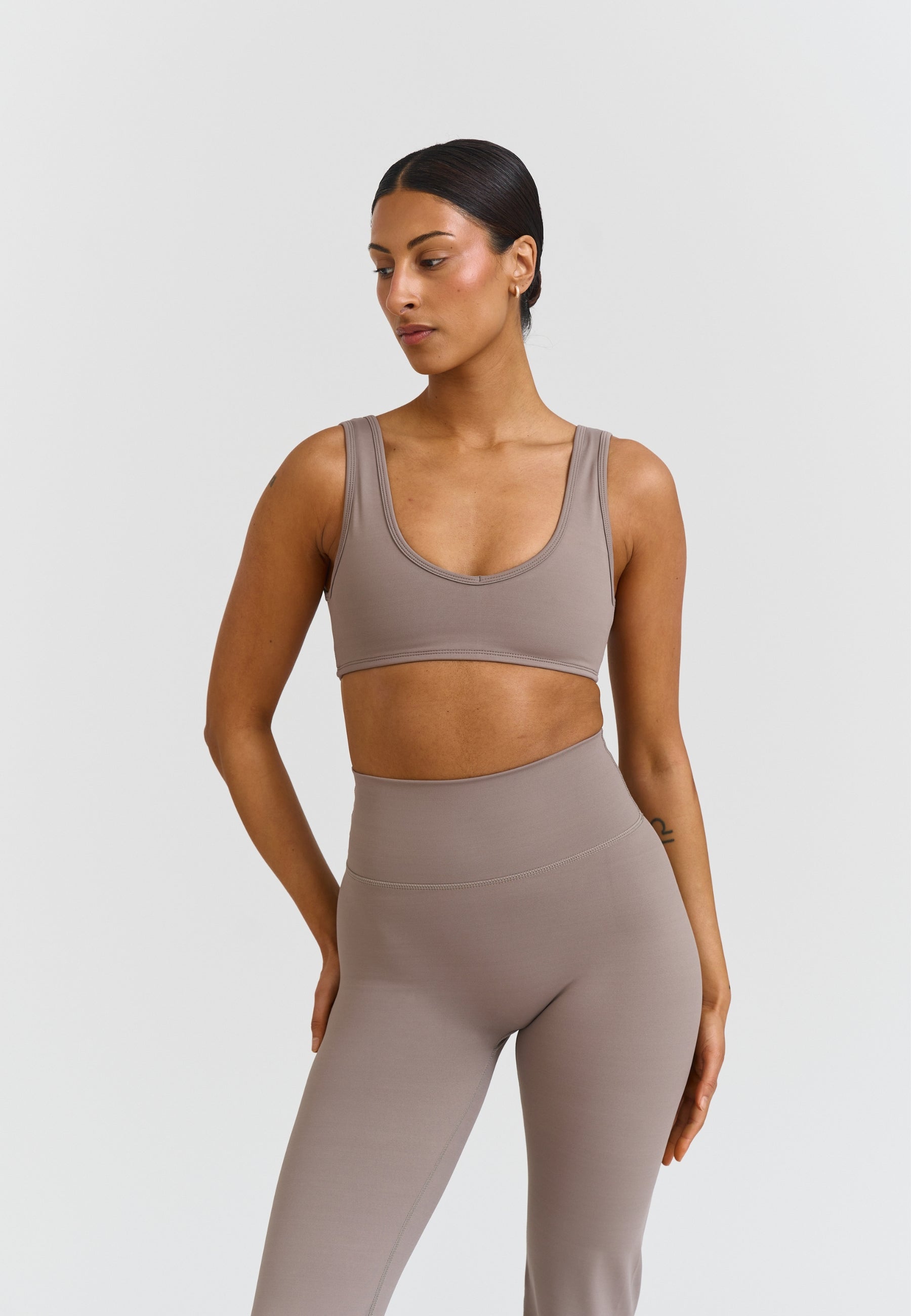 🎁 FREE Gift Today Only - Serenity Deep V-Neck Bra