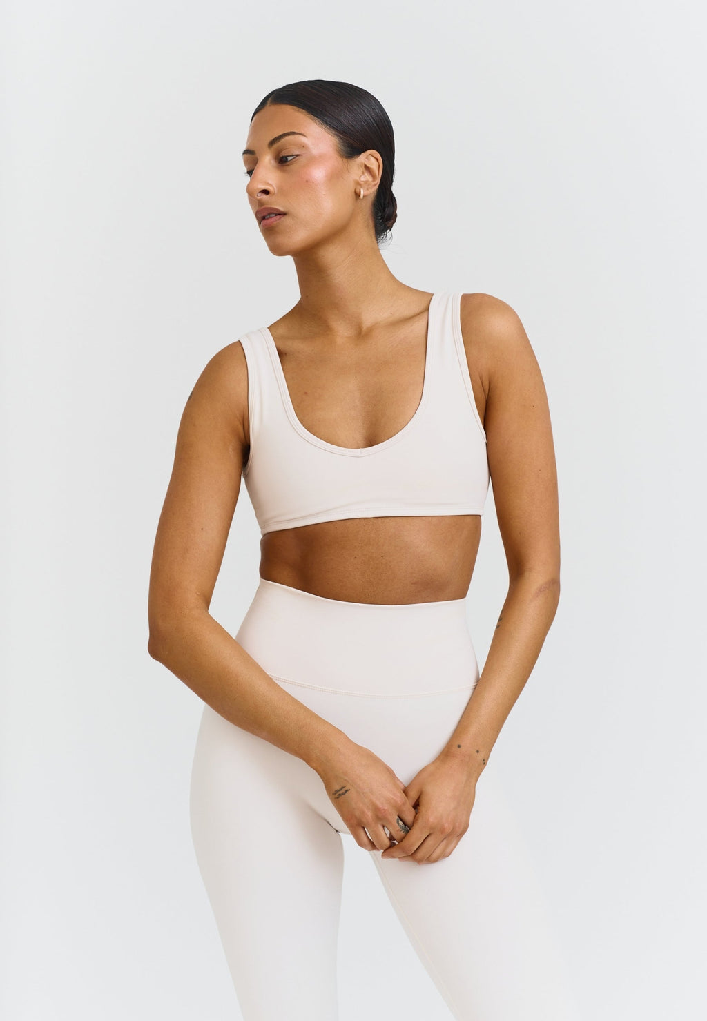 🎁 FREE Gift Today Only - Serenity Deep V-Neck Bra